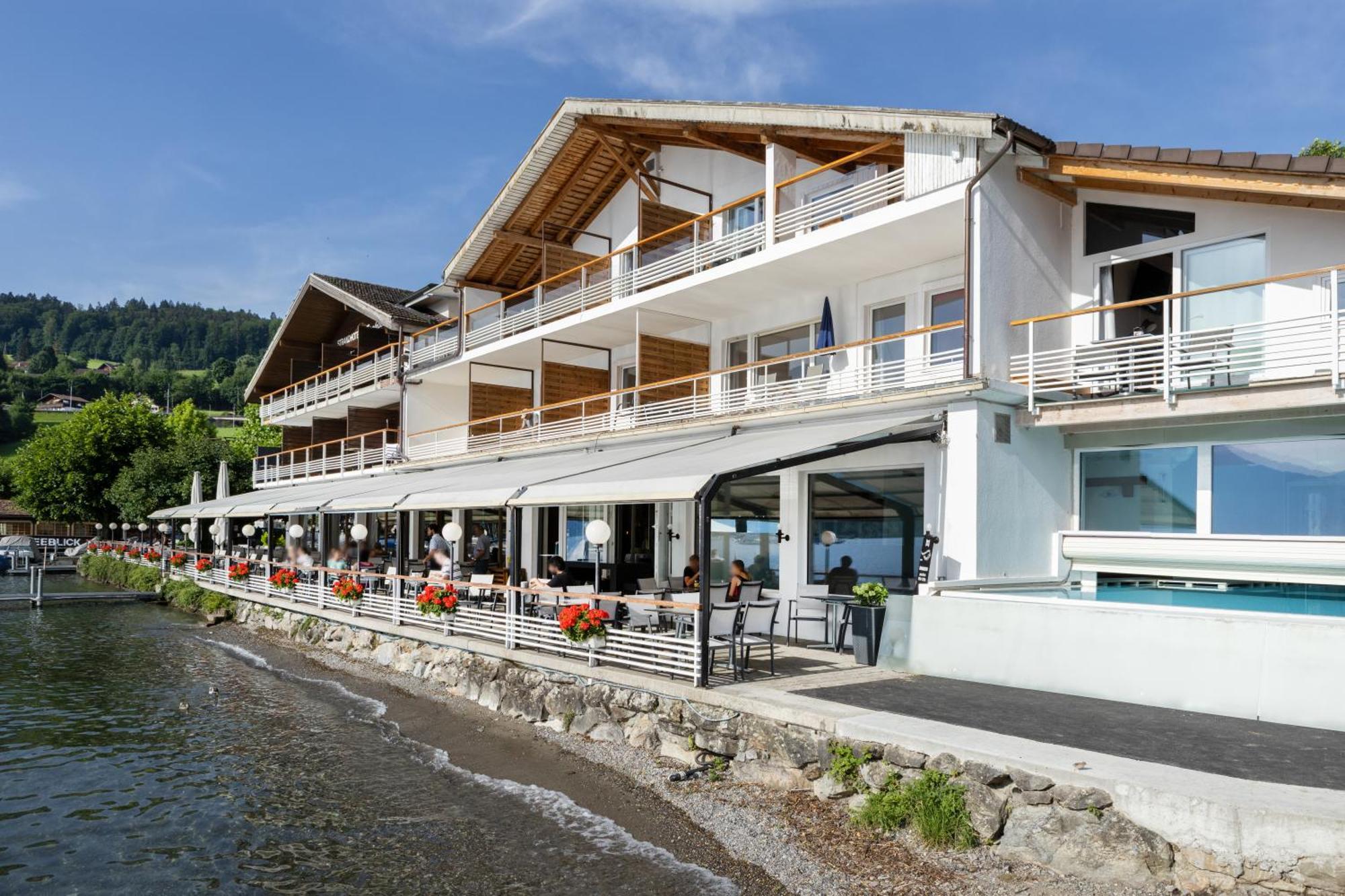 Strandhotel Seeblick Faulensee Esterno foto