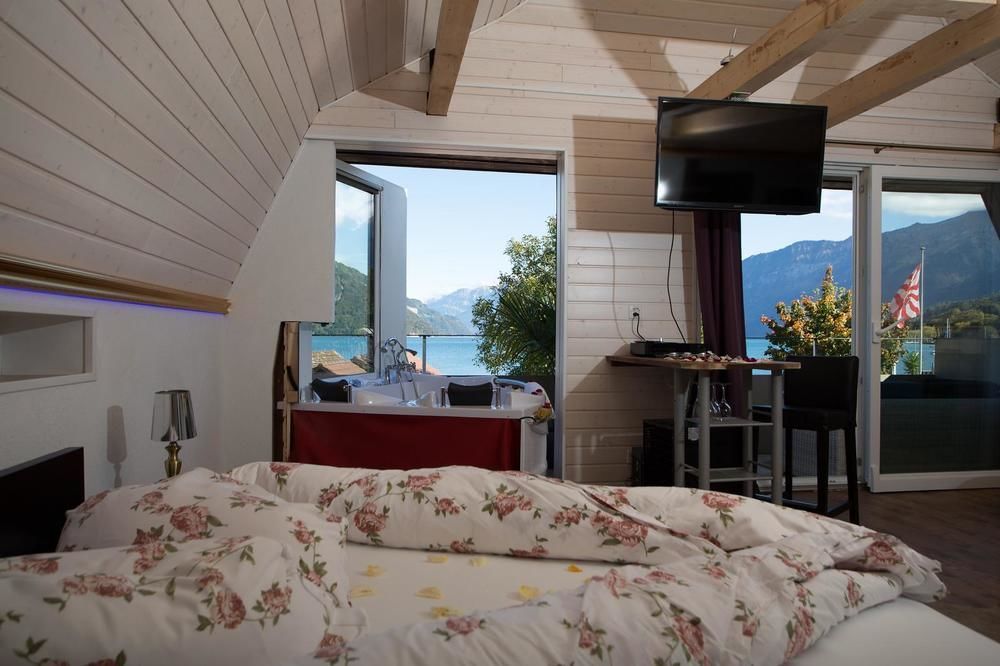 Strandhotel Seeblick Faulensee Esterno foto