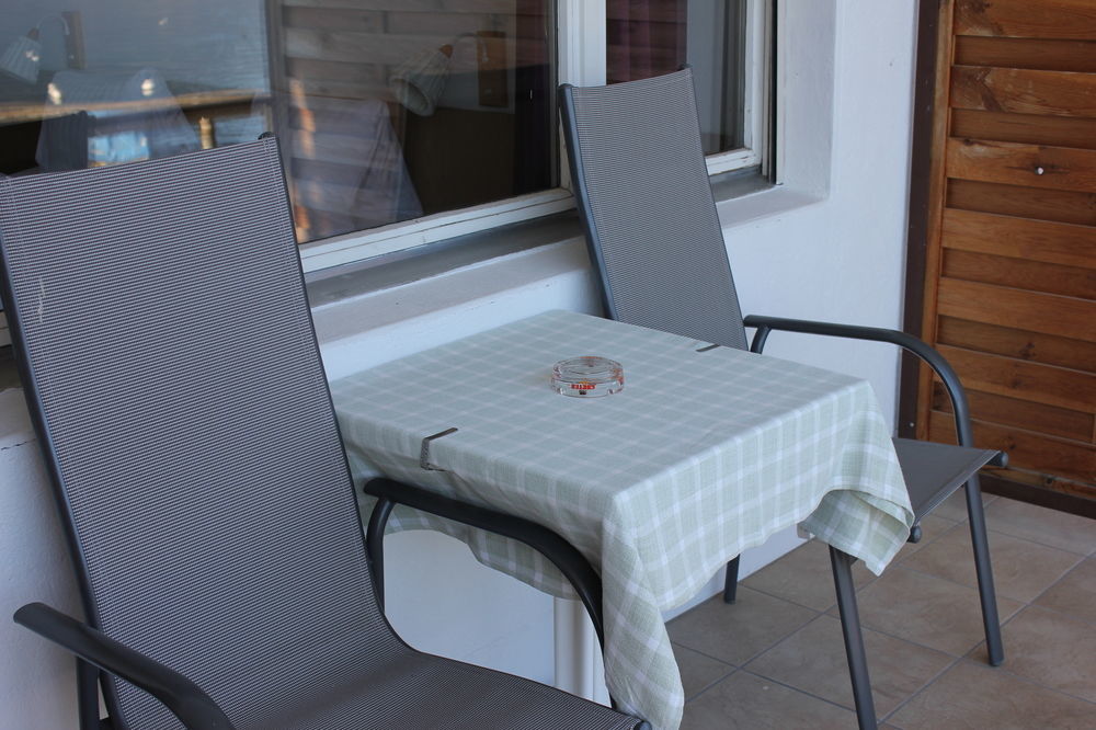 Strandhotel Seeblick Faulensee Esterno foto
