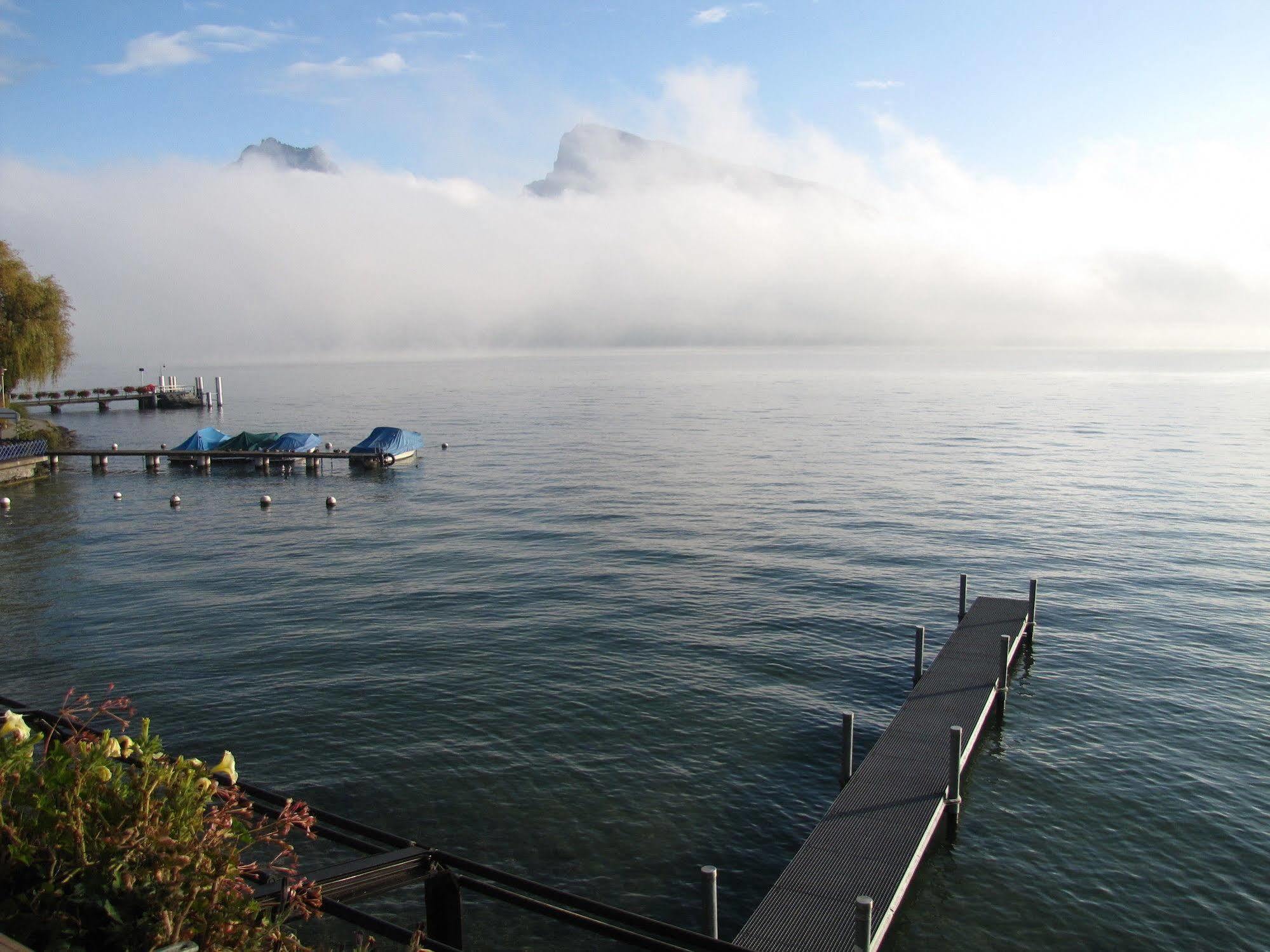 Strandhotel Seeblick Faulensee Esterno foto