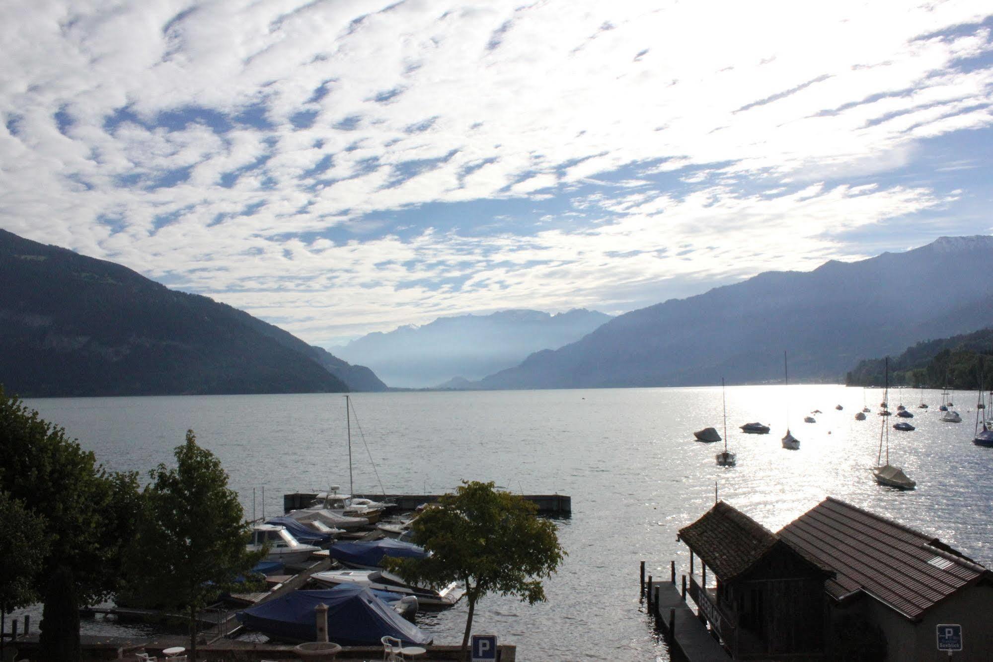 Strandhotel Seeblick Faulensee Esterno foto