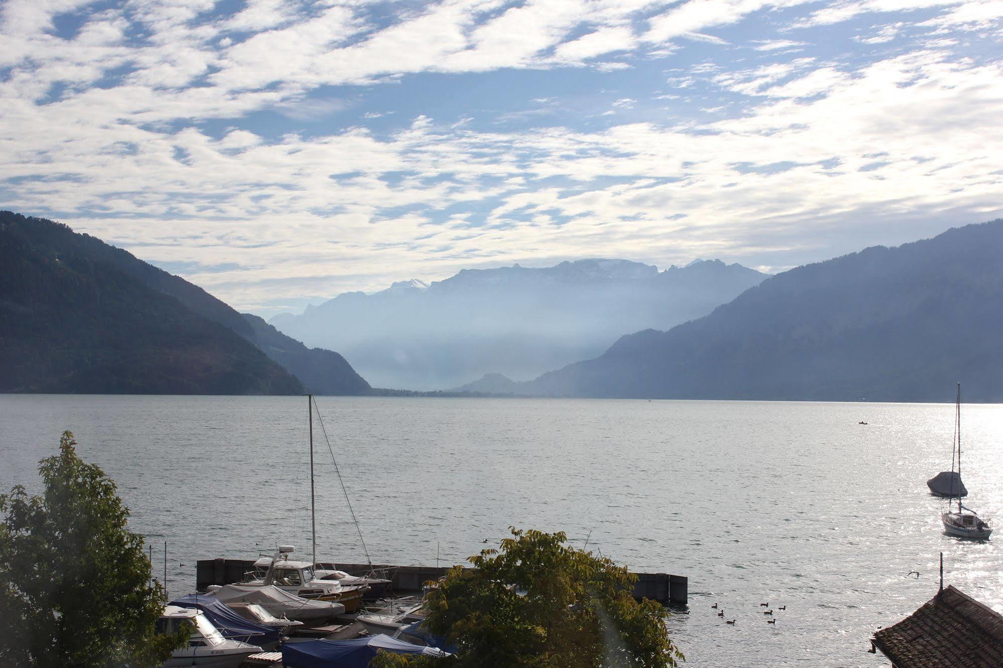 Strandhotel Seeblick Faulensee Esterno foto